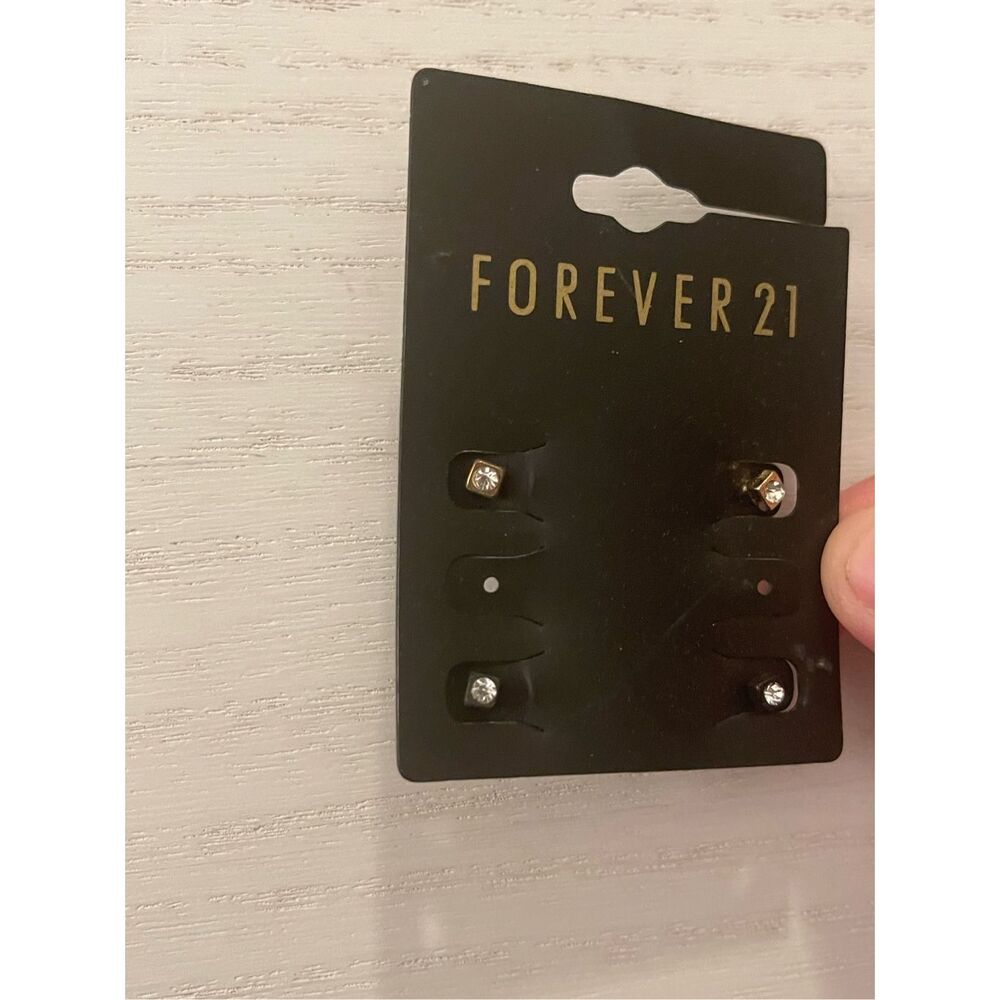 Forever 21 Womens Stud Earrings 2 Pair Gold and Black with Jewel